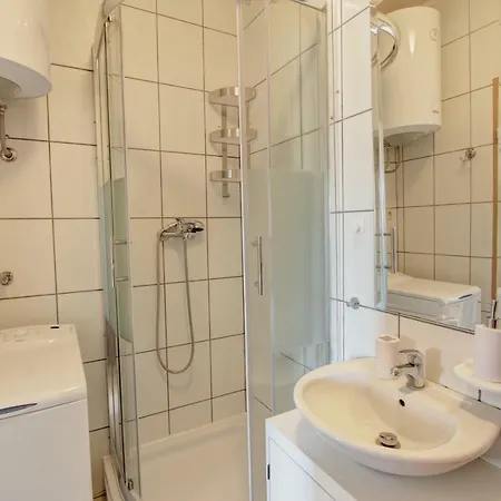 公寓 Apartman Pula *