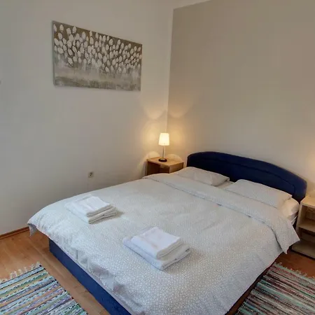 公寓 Apartman Pula